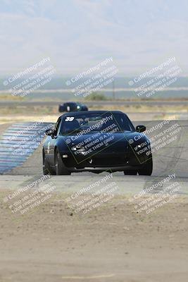 media/Sep-15-2024-Speed Ventures (Sun) [[7a54f7ed2f]]/Yellow Group/Session 1 (Outside Grapevine)/